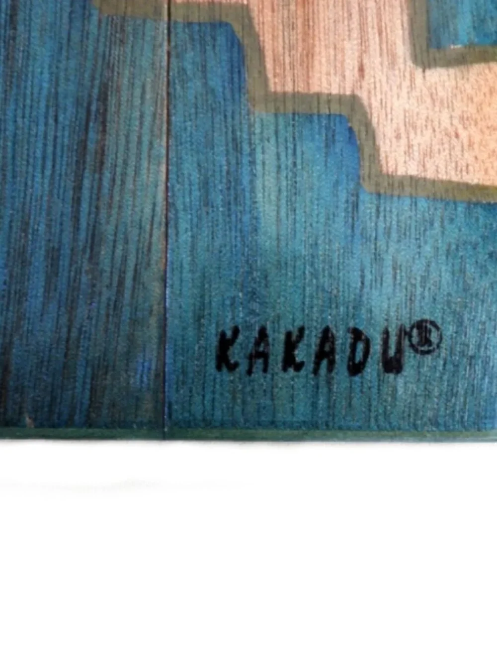 Kakadu gorgeous hand